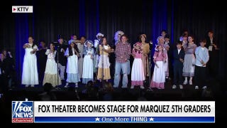 Students perform at Fox theater after school’s auditorium fire - Fox News