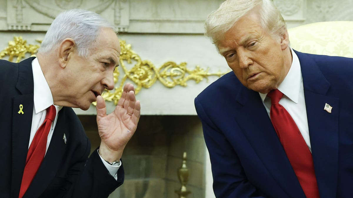 WASHINGTON, DC - APRIL 07: Israeli Prime Minister Benjamin (L) talks to U.S. President Donald Trump during a meeting in the Oval Office of the White House on April 7, 2025 in Washington, DC. President Trump is meeting with Netanyahu to discuss ongoing efforts to release Israeli hostages from Gaza and newly imposed U.S. tariffs.